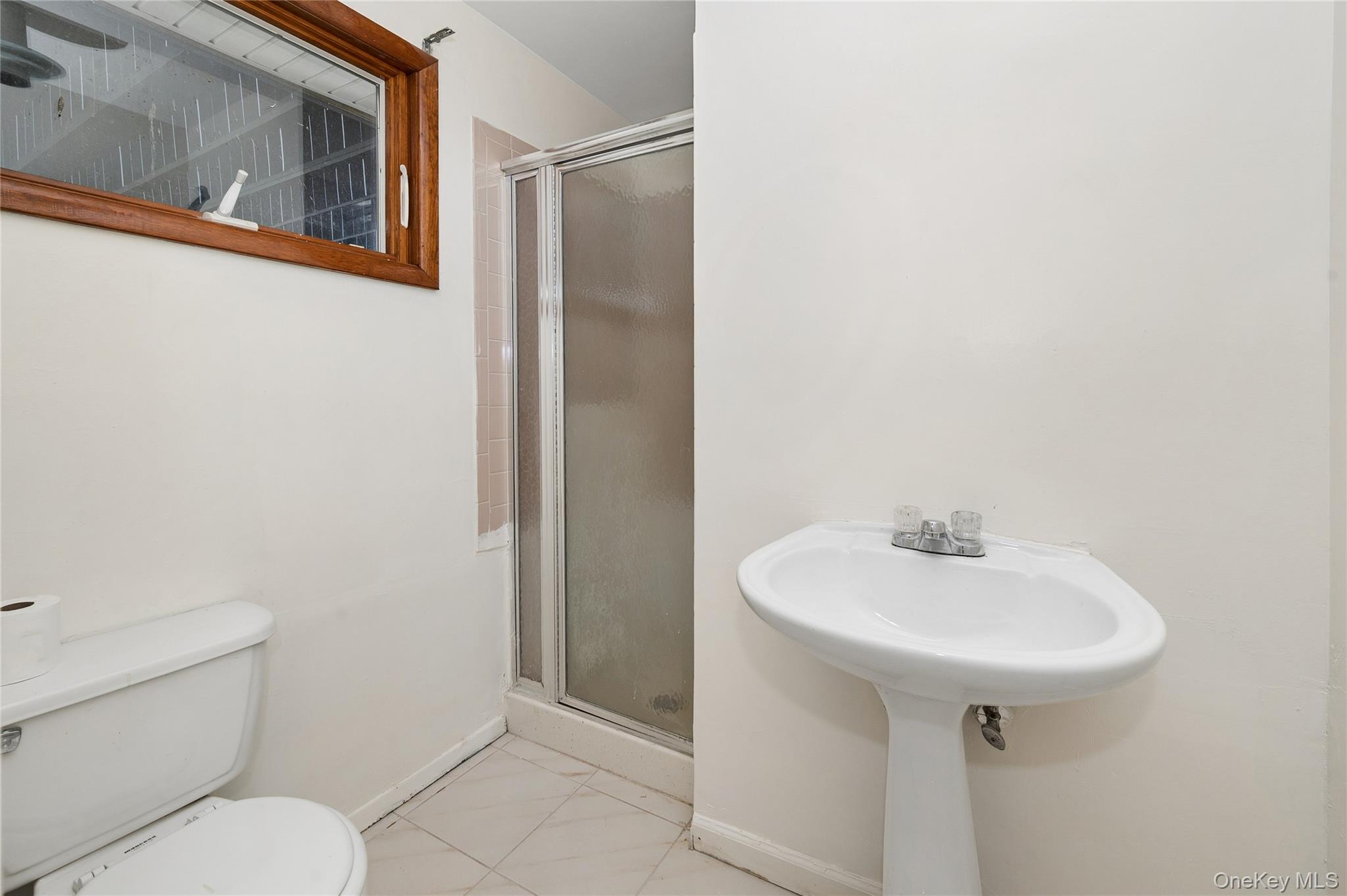 2625 Riverside Drive Property Photo 14