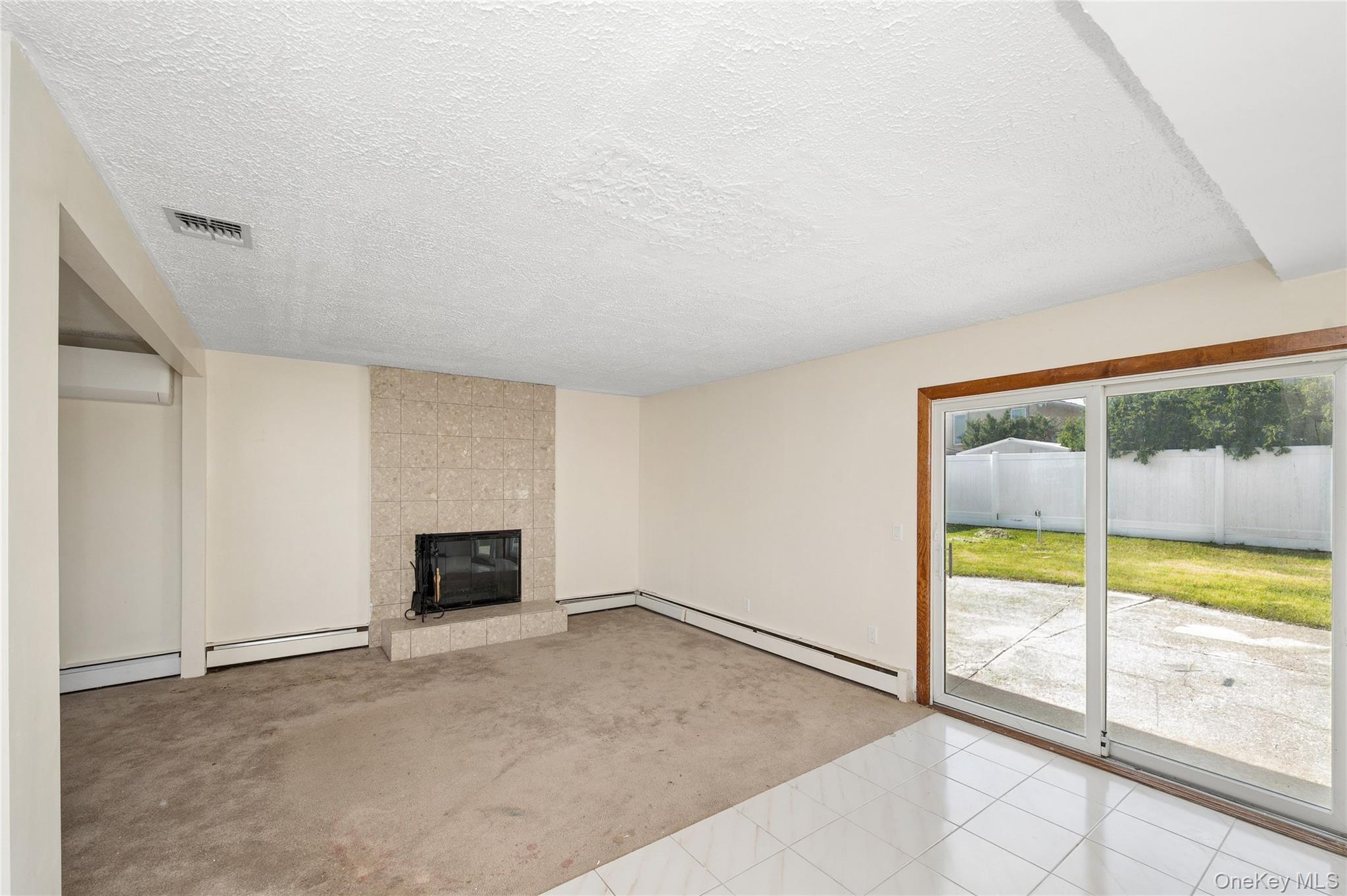 2625 Riverside Drive Property Photo 18