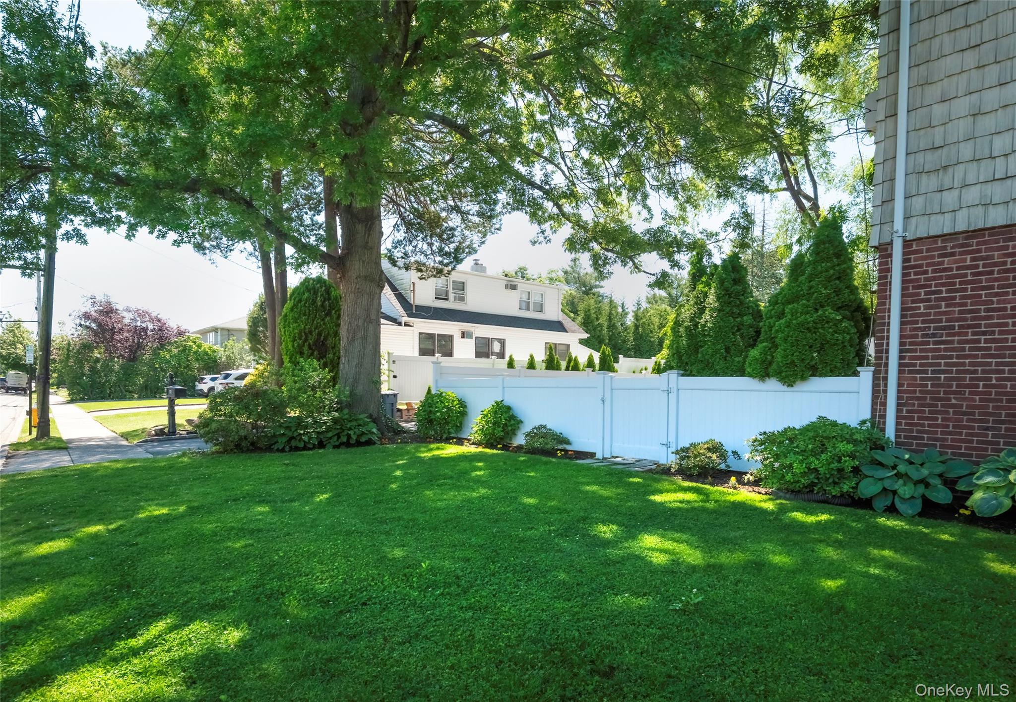 172 Hillside Avenue Property Photo 31