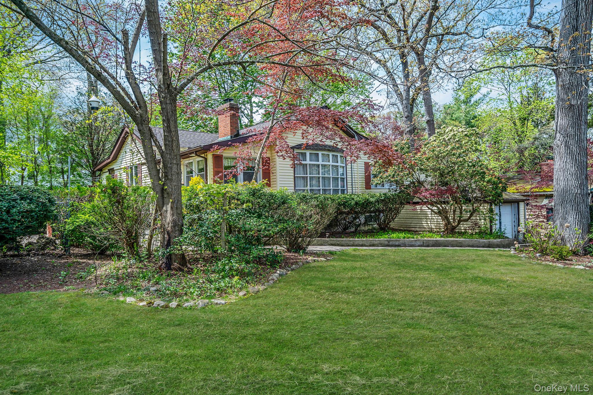 18 Houghton Boulevard Property Photo 1