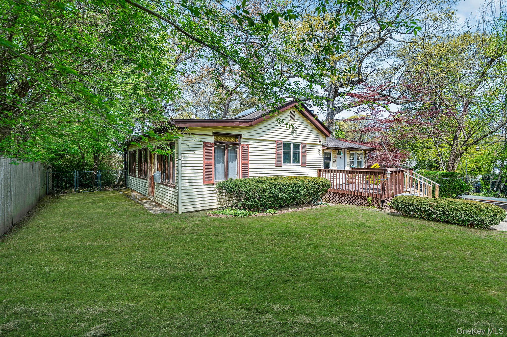 18 Houghton Boulevard Property Photo 7