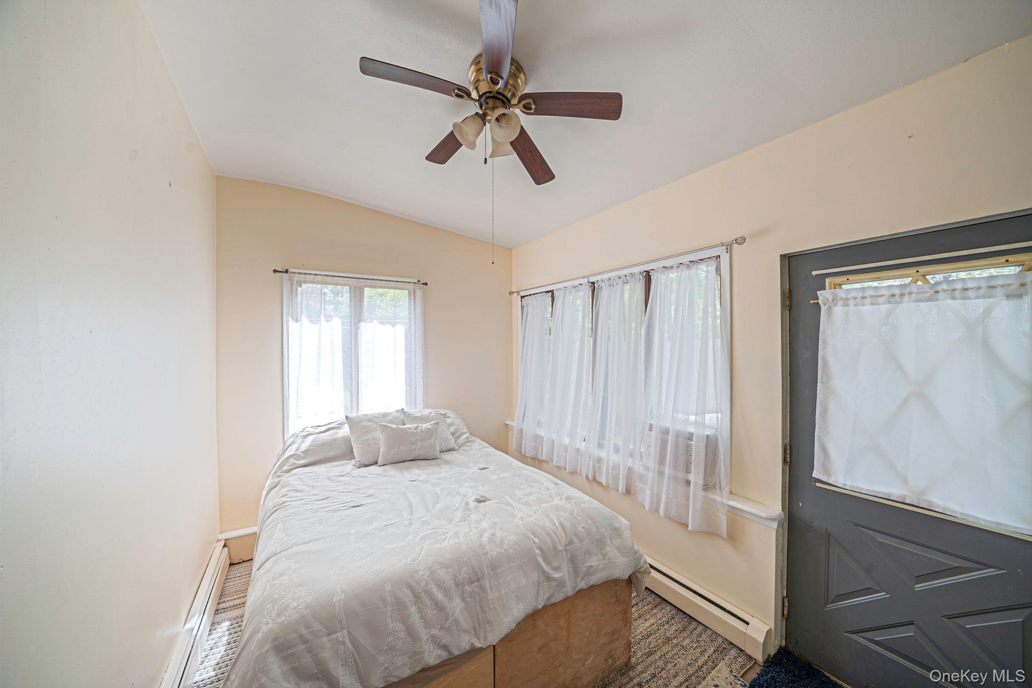 18 Houghton Boulevard Property Photo 16