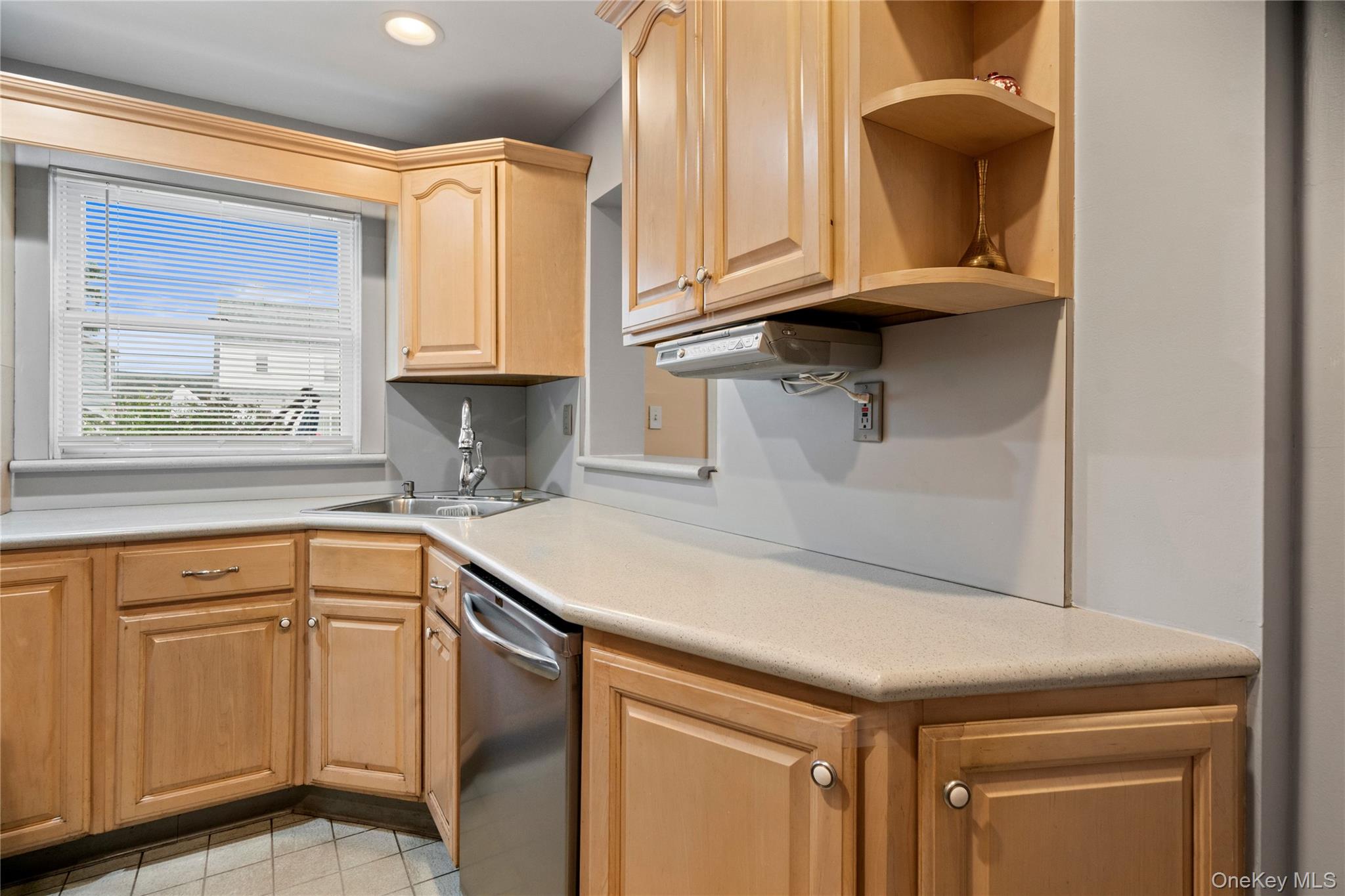 14 Filbert Street Property Photo 17