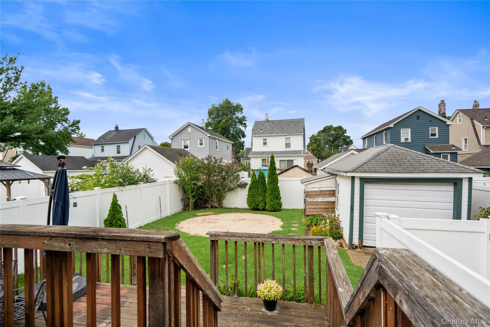 14 Filbert Street Property Photo 29