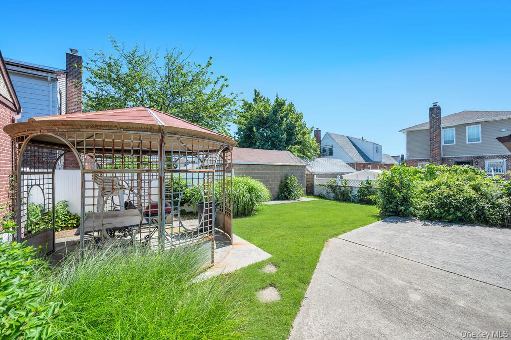 11909 230th Street Property Photo 8