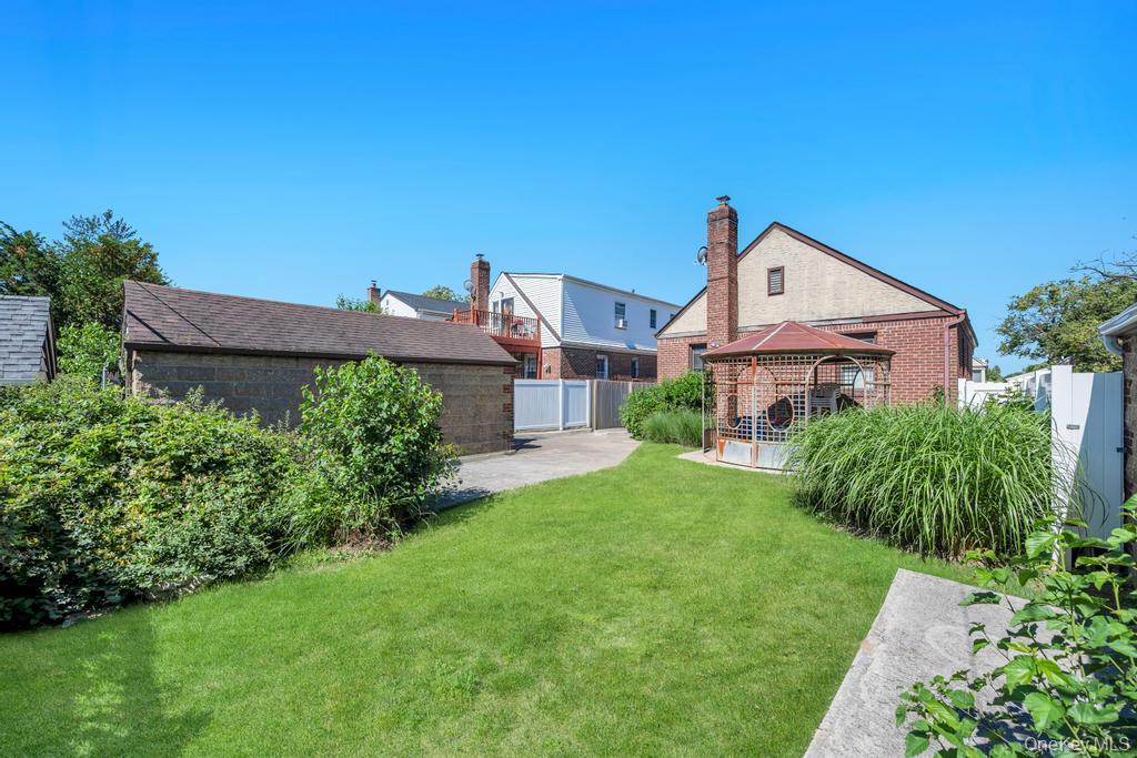 11909 230th Street Property Photo 10