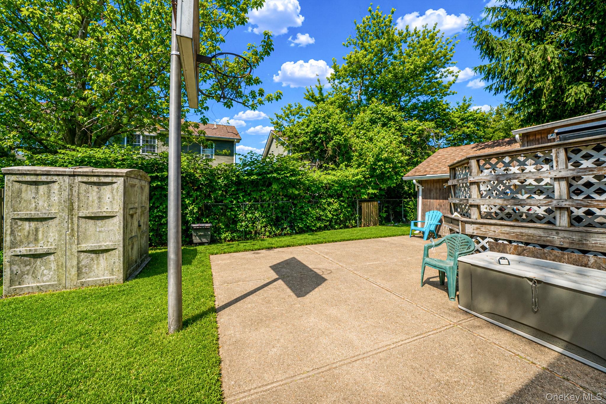 561 Chestnut Street Property Photo 20