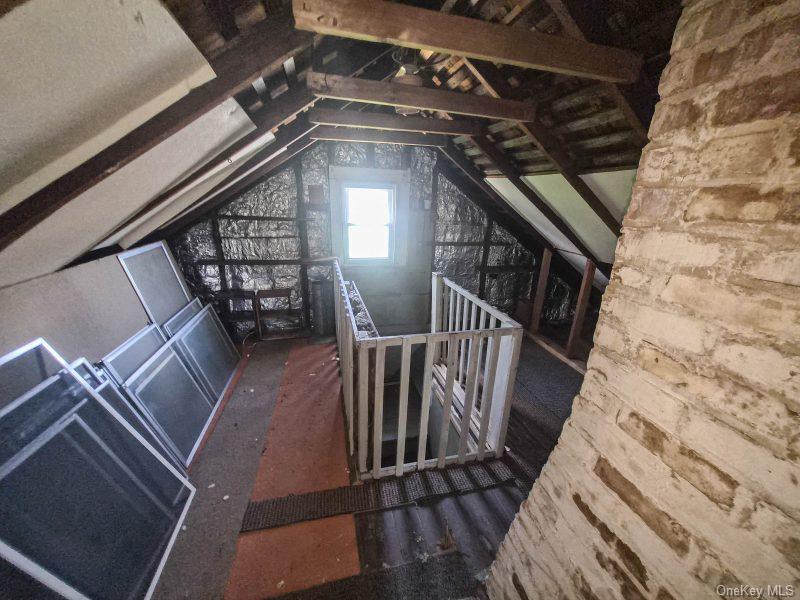 185 S Brookside Avenue Property Photo 8