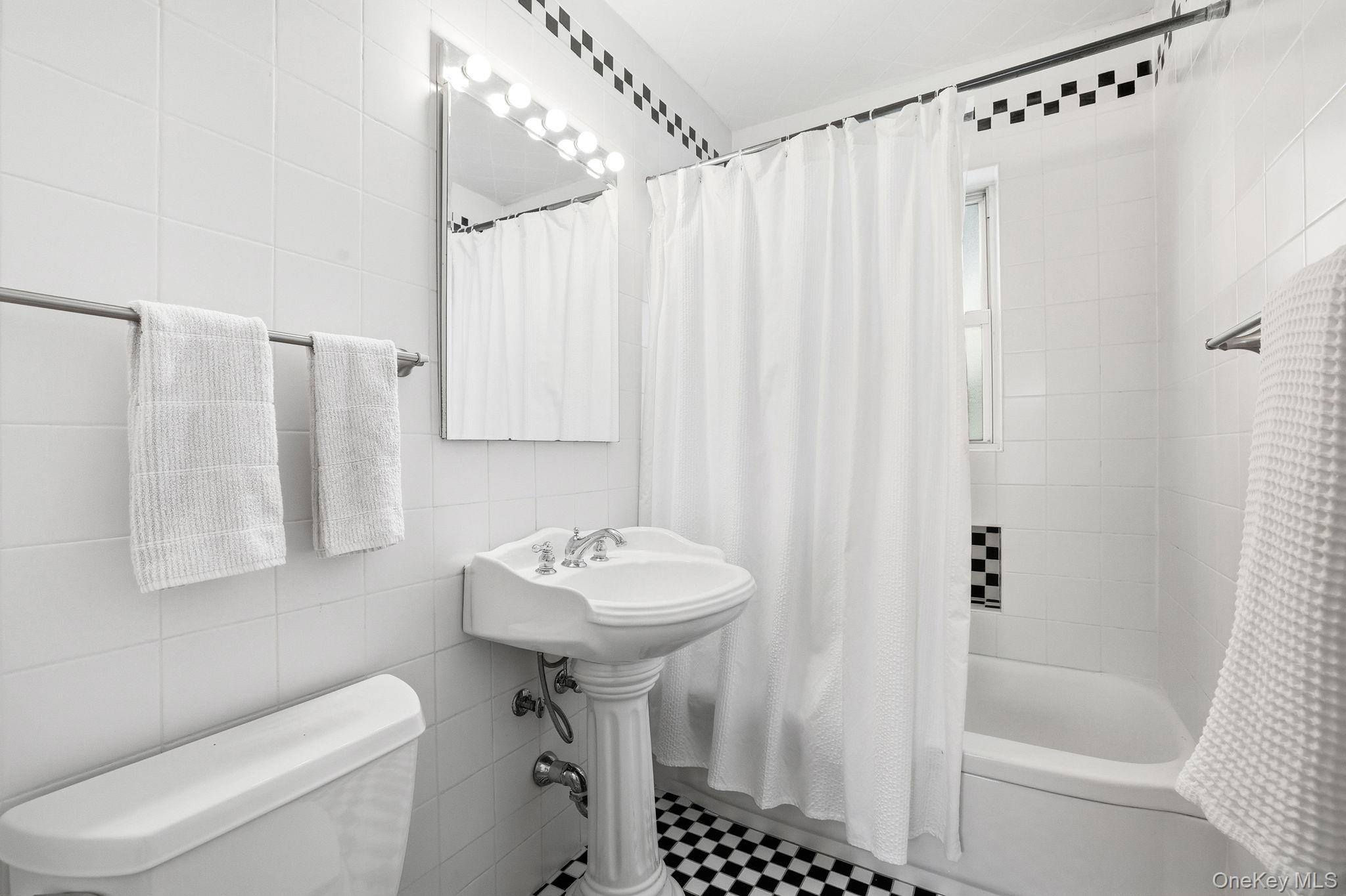 21 Fieldstone Drive 198 Property Photo 14