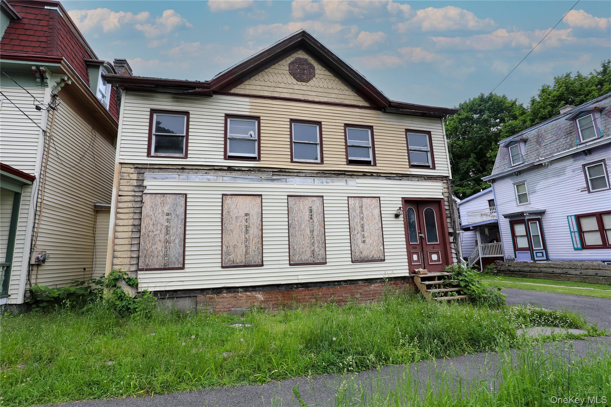 112 Hone Street Property Photo 1
