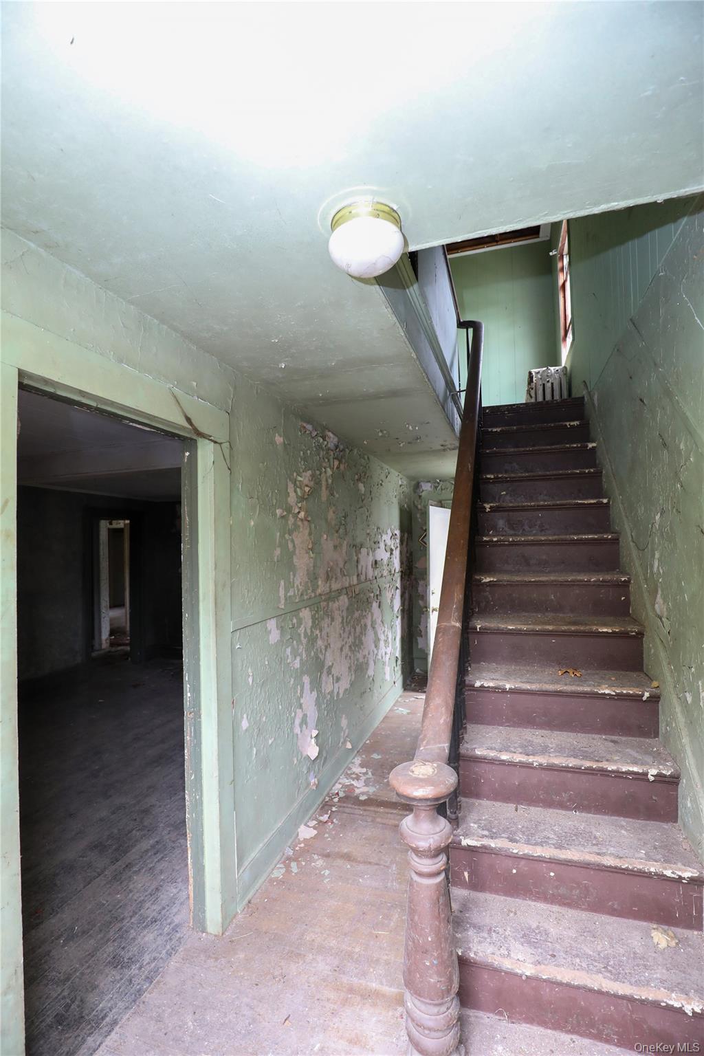 112 Hone Street Property Photo 3