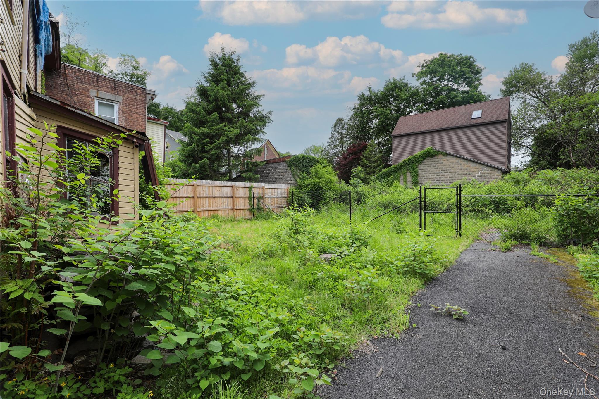 112 Hone Street Property Photo 16