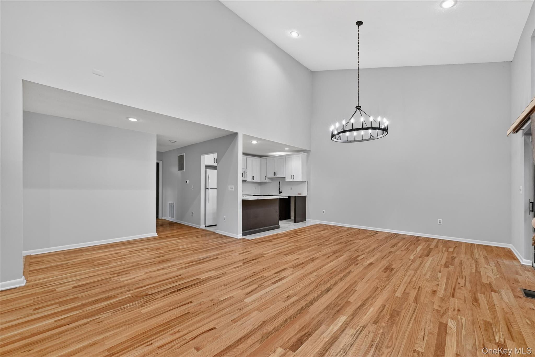 6 Summit Place Property Photo 4