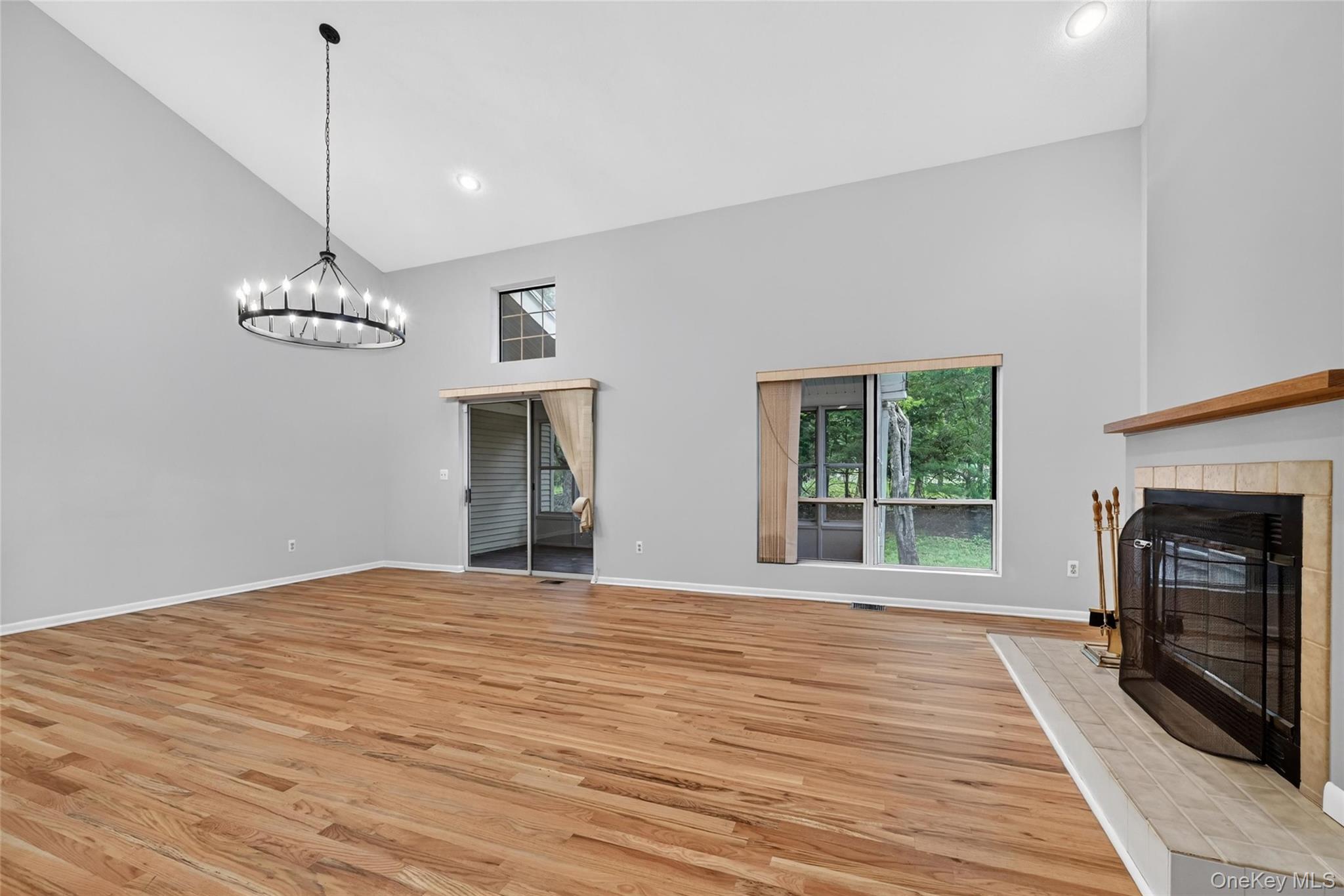 6 Summit Place Property Photo 8