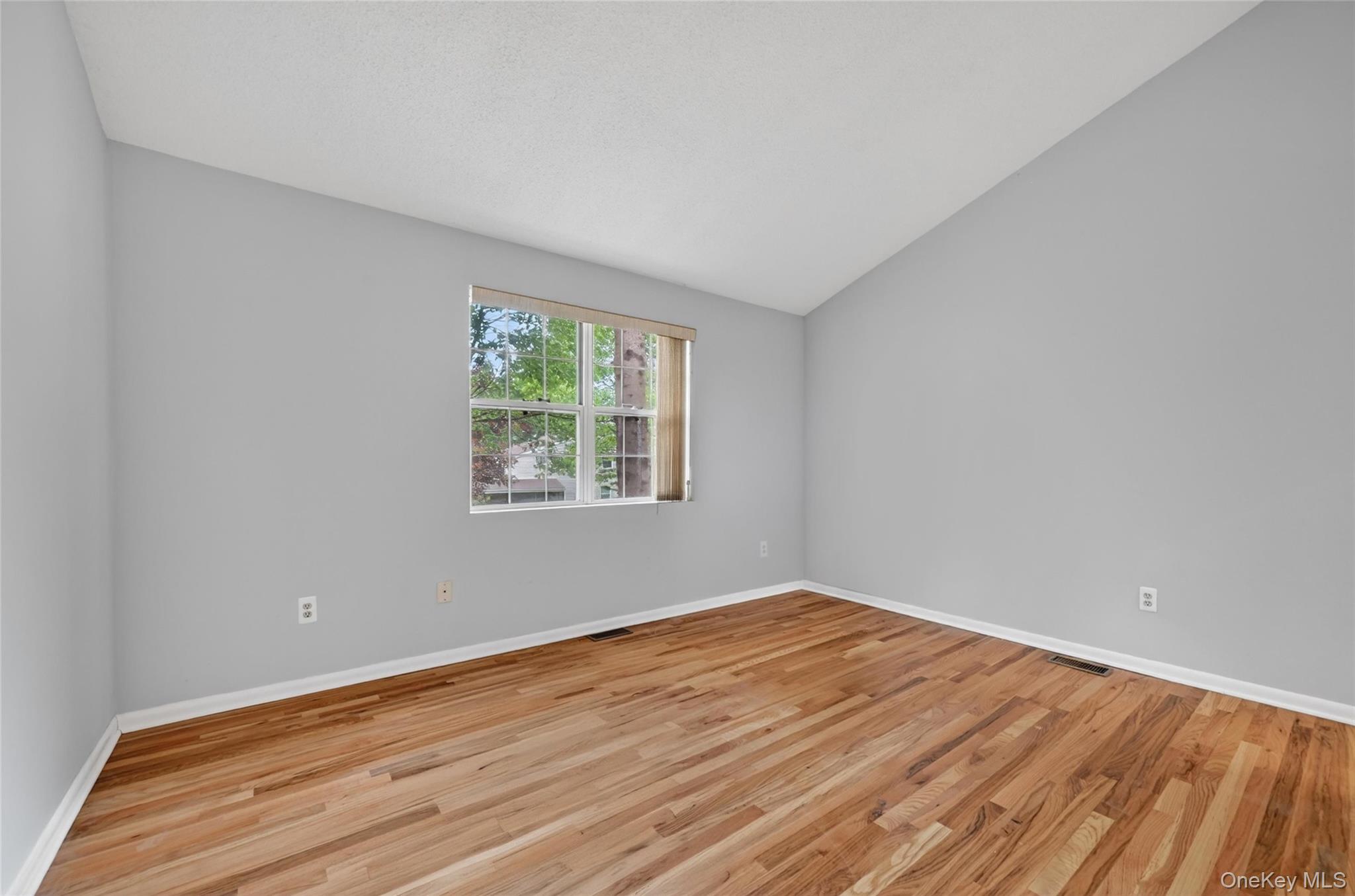 6 Summit Place Property Photo 13