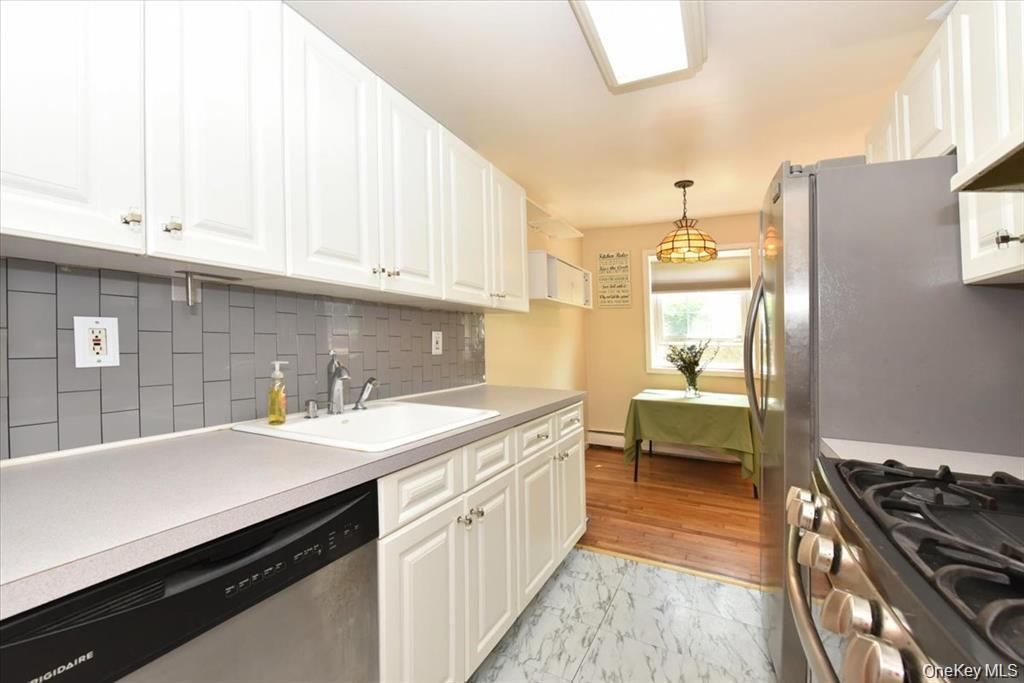 295 Merrick Road 4a Property Photo 8