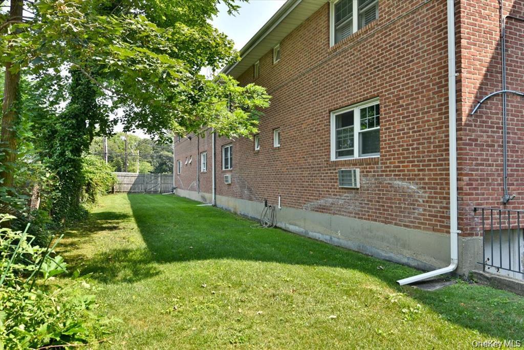 295 Merrick Road 4a Property Photo 15