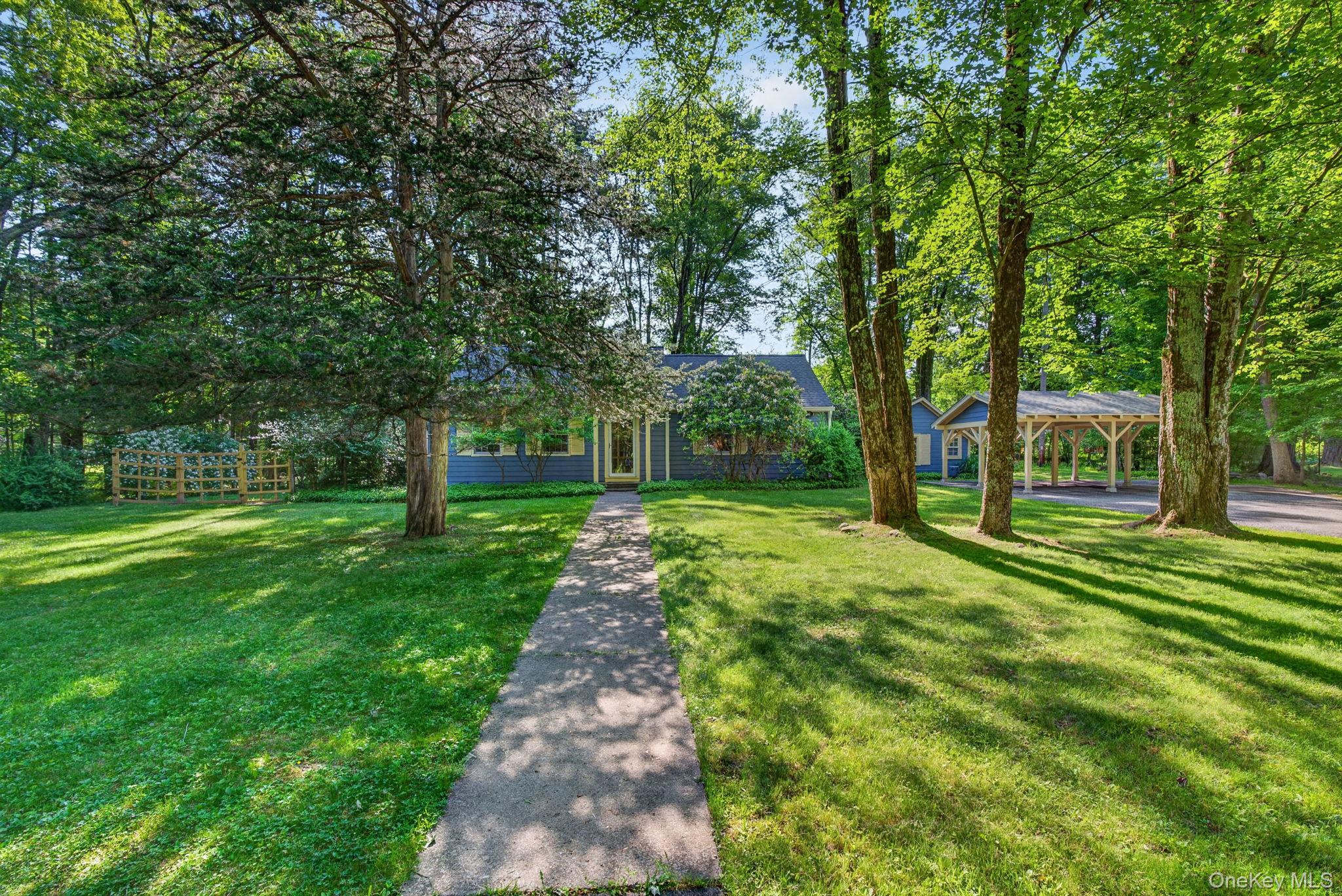 18 Playhouse Lane Property Photo 2