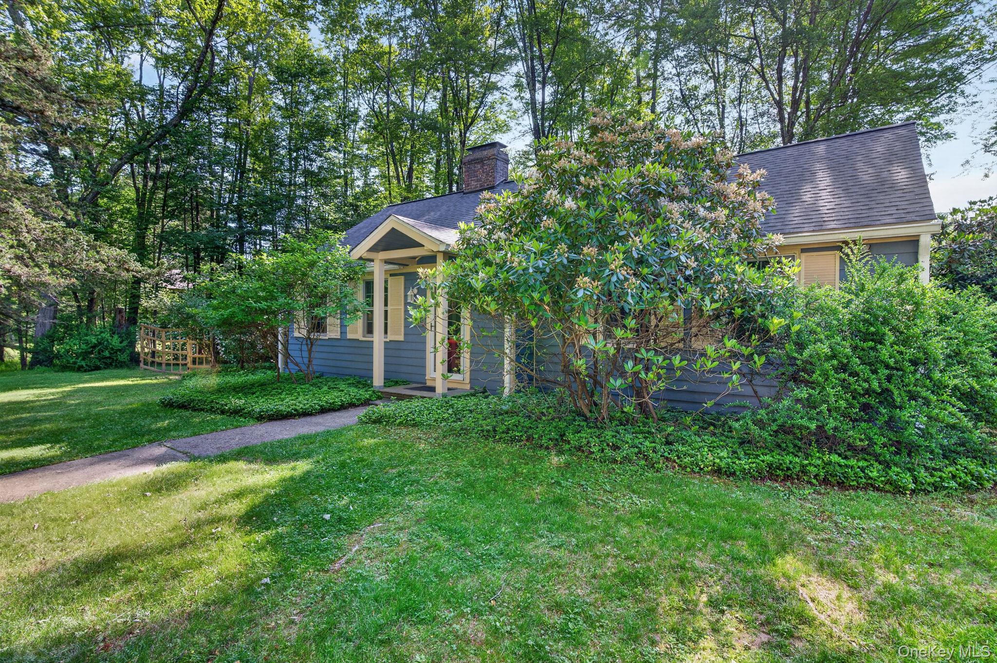 18 Playhouse Lane Property Photo 4
