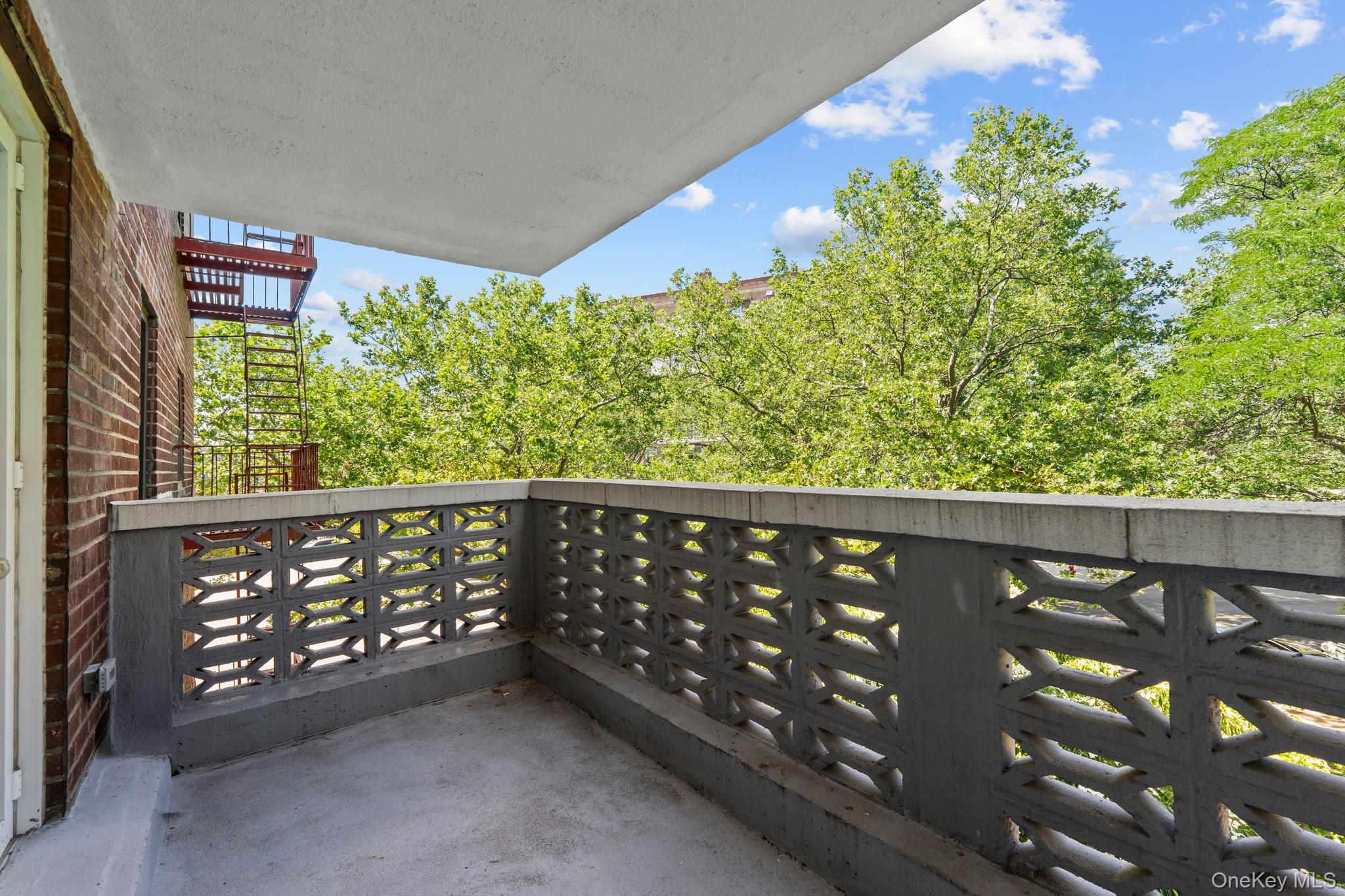 85-10 151 Avenue 2d Property Photo 6