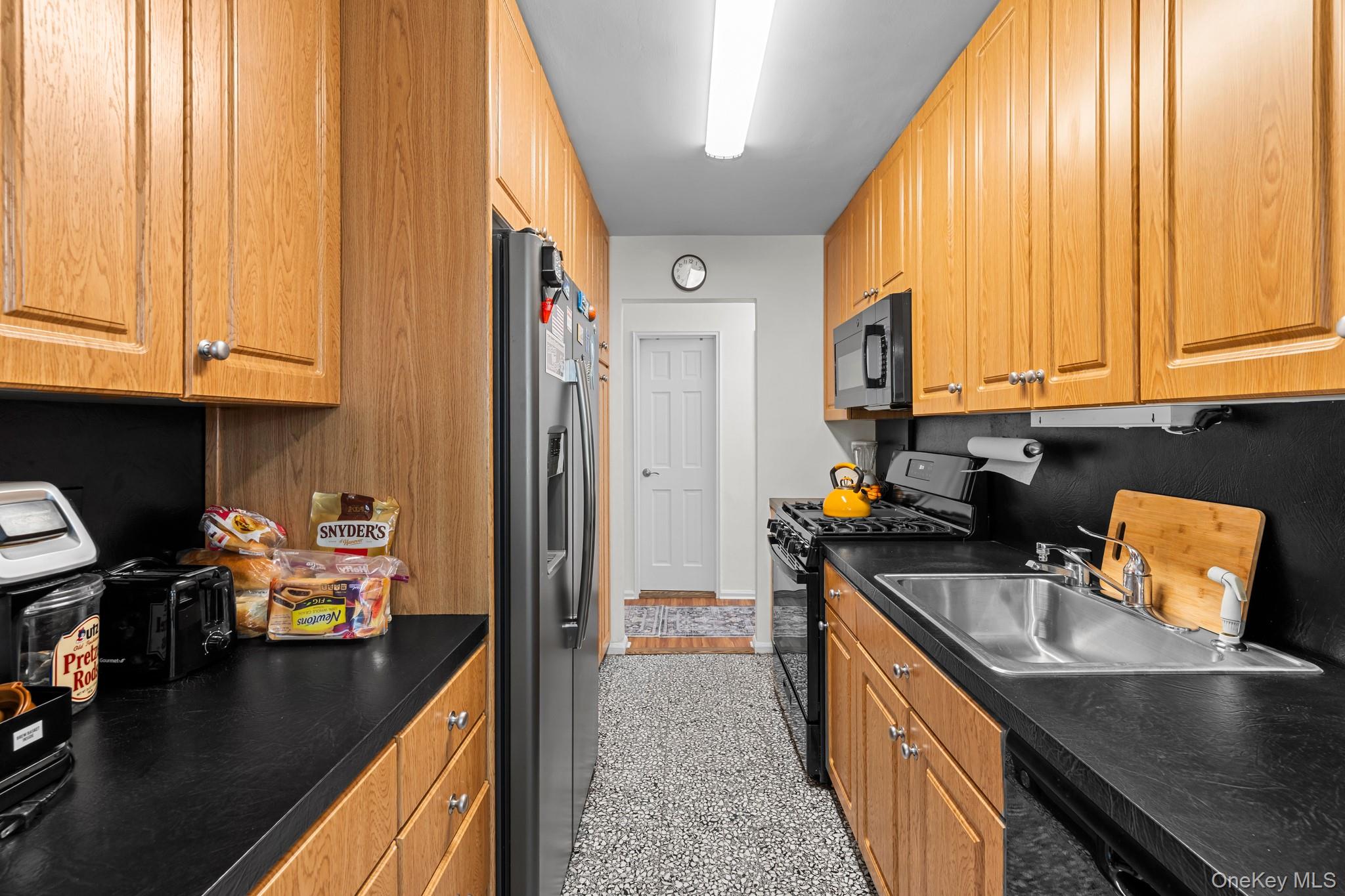 85-10 151 Avenue 2d Property Photo 35