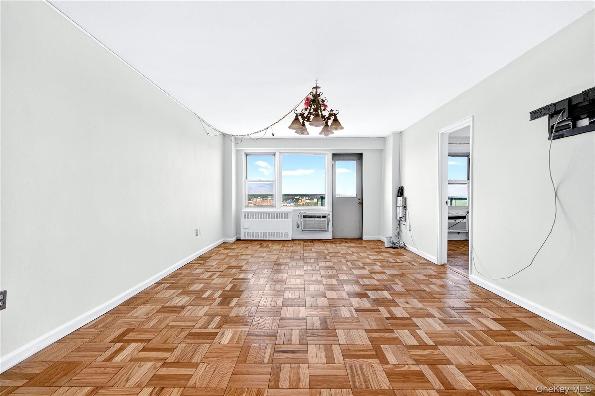 1841 Central Park Avenue 18a Property Photo 11