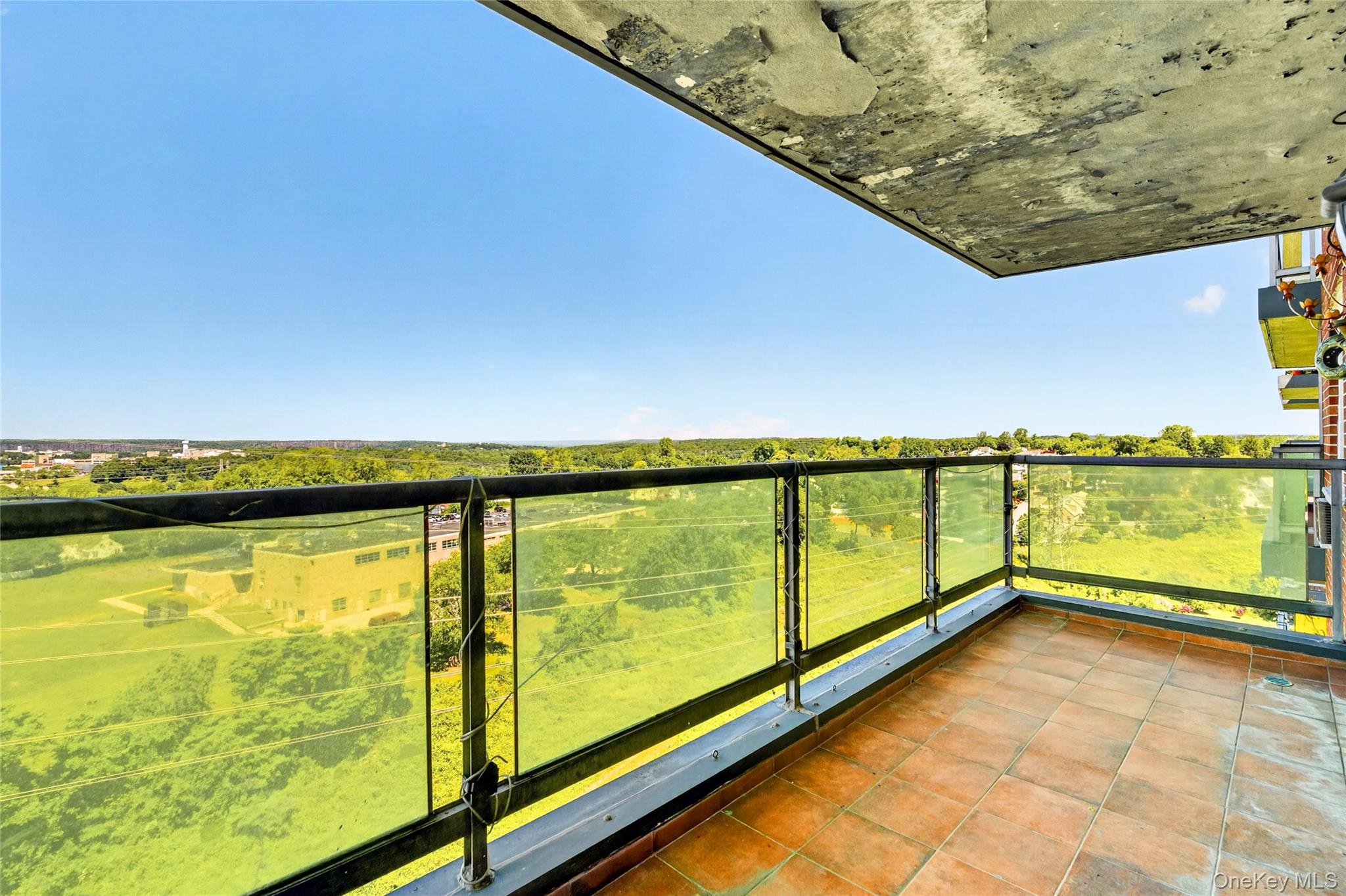 1841 Central Park Avenue 18a Property Photo 15