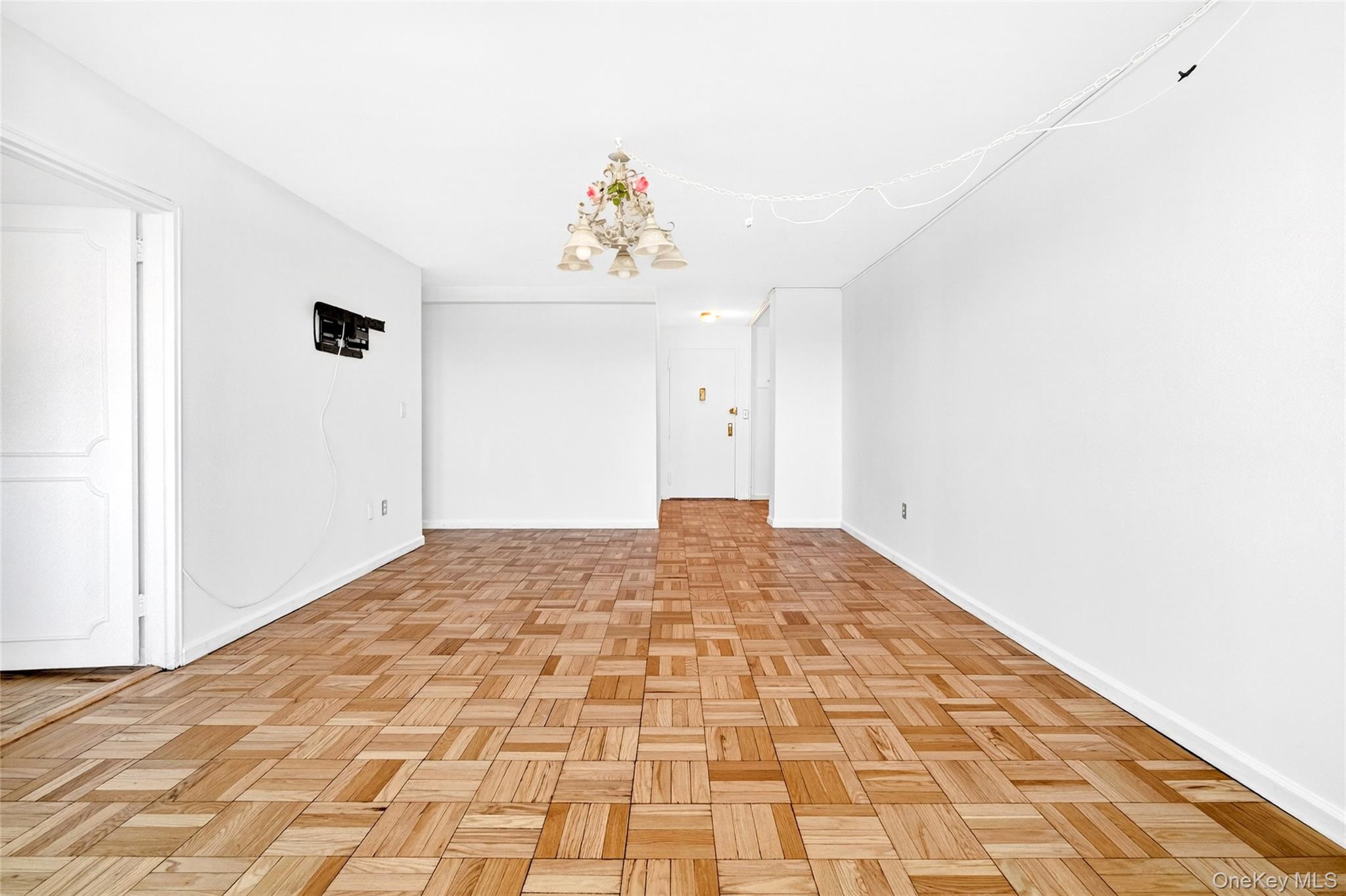 1841 Central Park Avenue 18a Property Photo 19