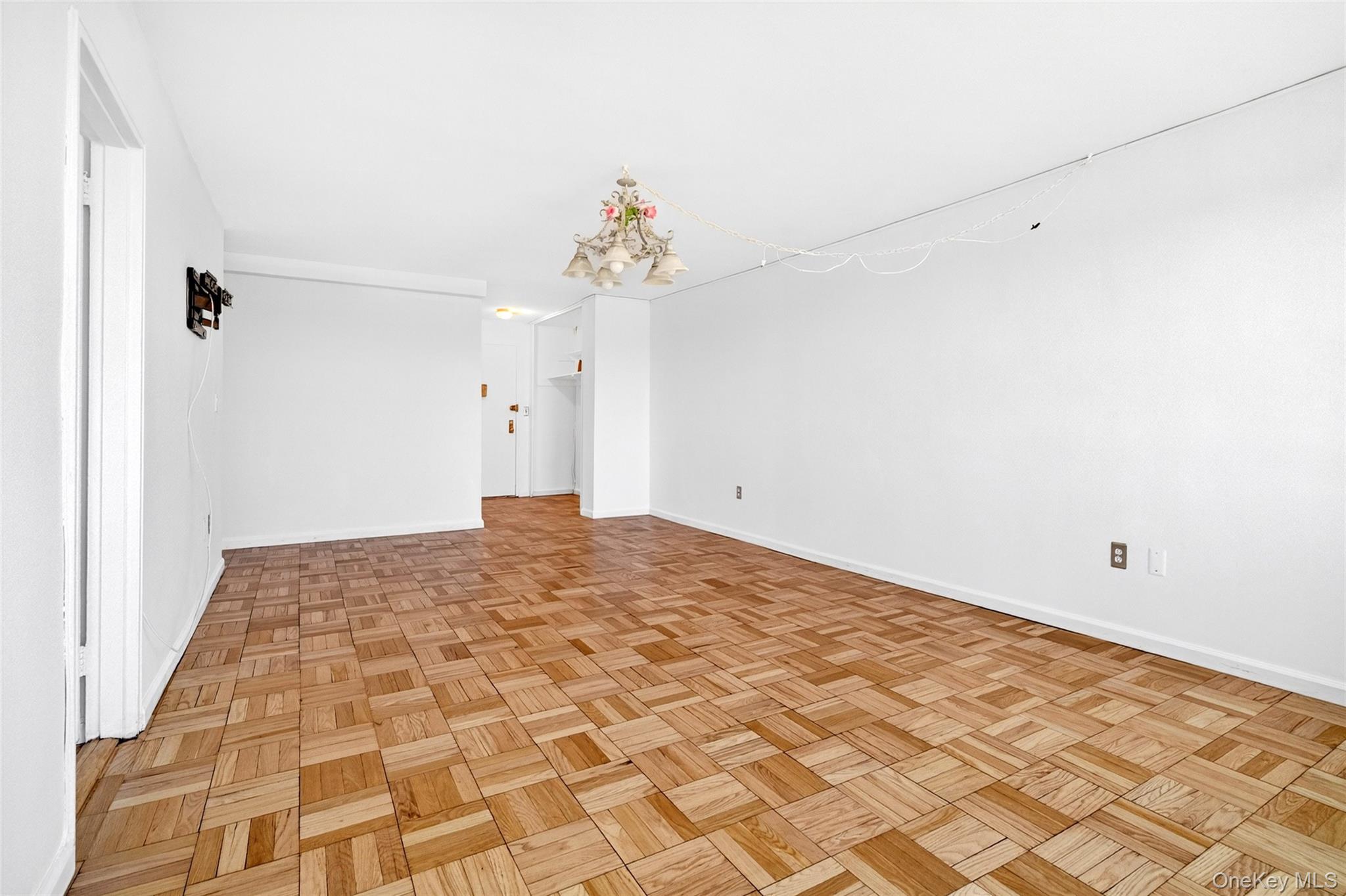 1841 Central Park Avenue 18a Property Photo 21
