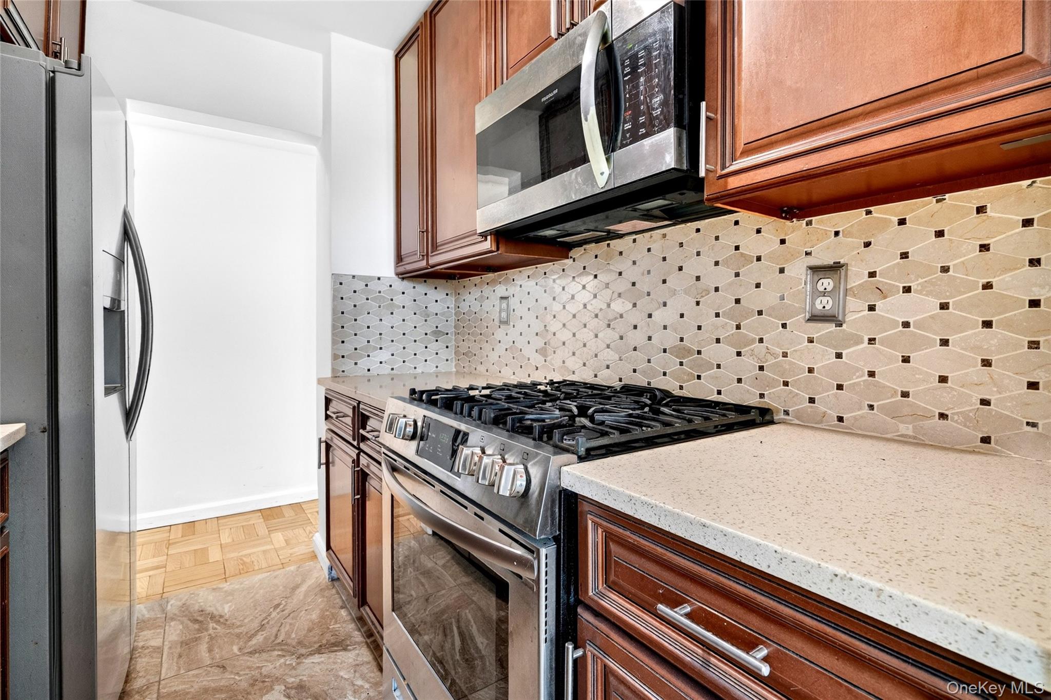 1841 Central Park Avenue 18a Property Photo 29