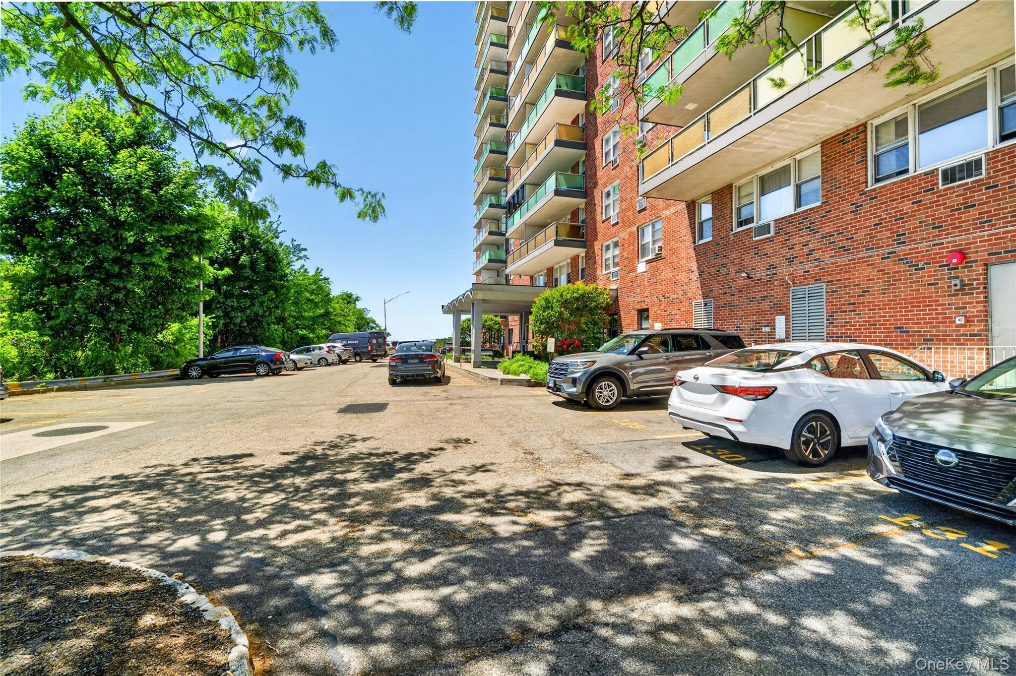 1841 Central Park Avenue 18a Property Photo 50