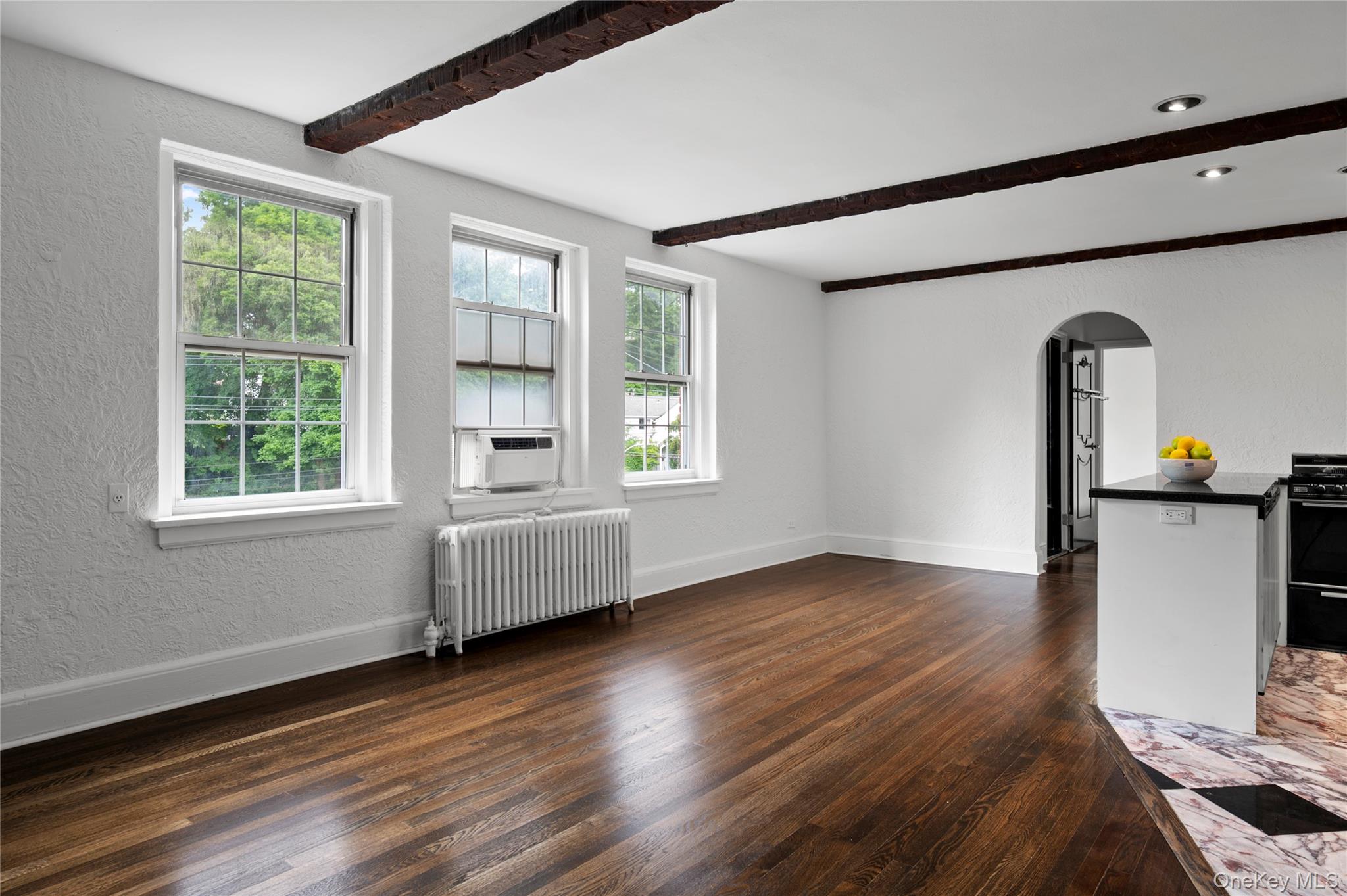 270 Bronxville Road B52 Property Photo 8