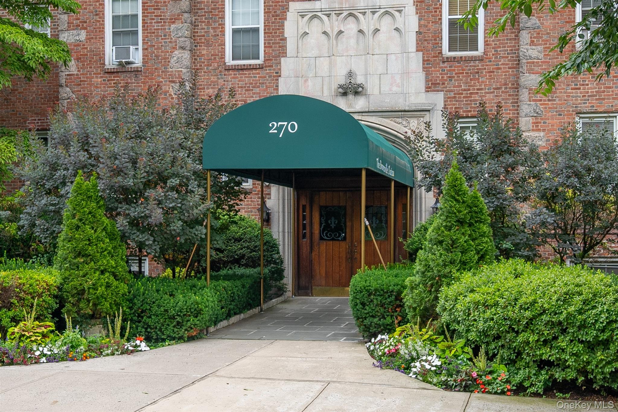 270 Bronxville Road B52 Property Photo 17