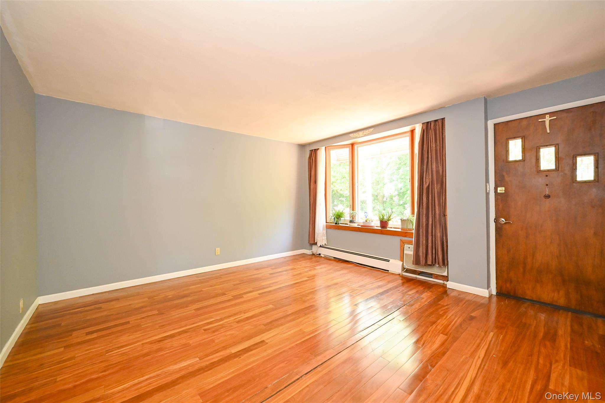 6953 73rd Place Property Photo 5