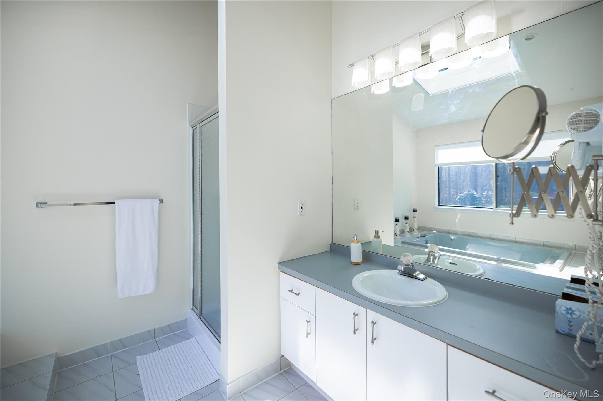 220 Pleasure Drive Property Photo 28