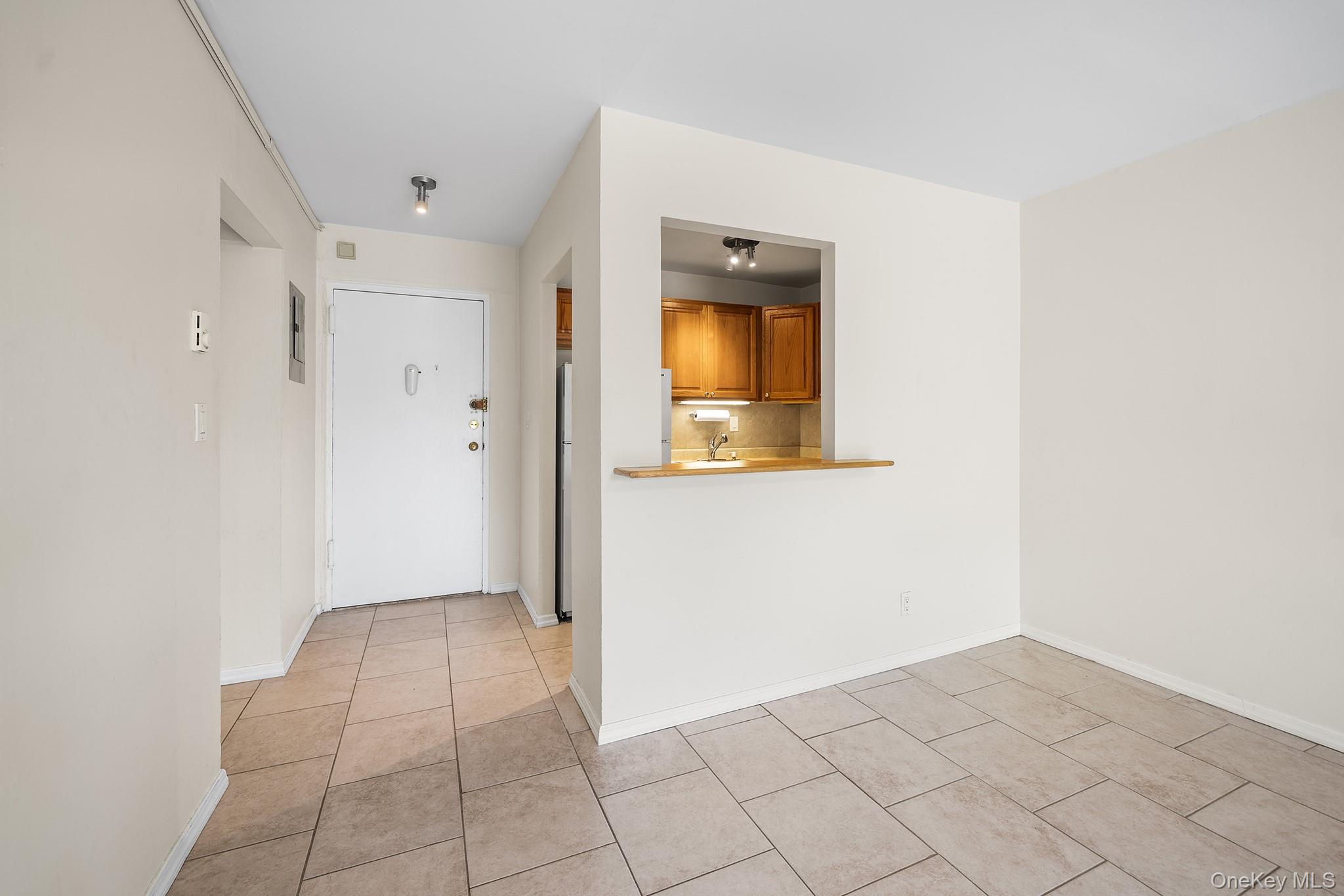 115 Dehaven Drive 105 Property Photo 3