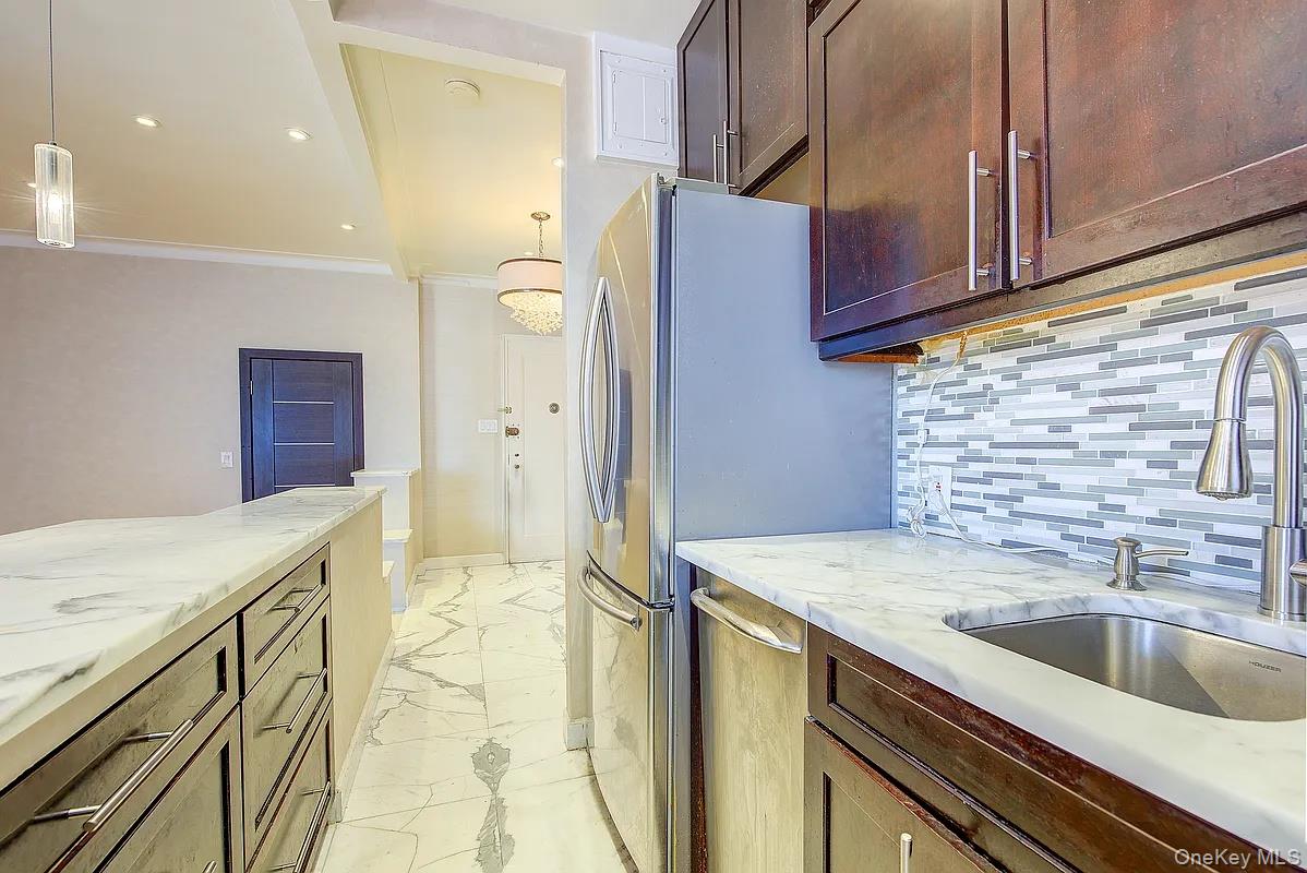 76-36 113 Street 6f Property Photo 10