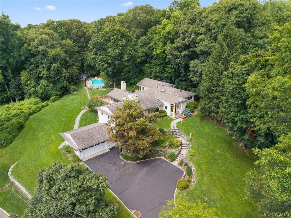 5 Agnes Circle Property Photo 1