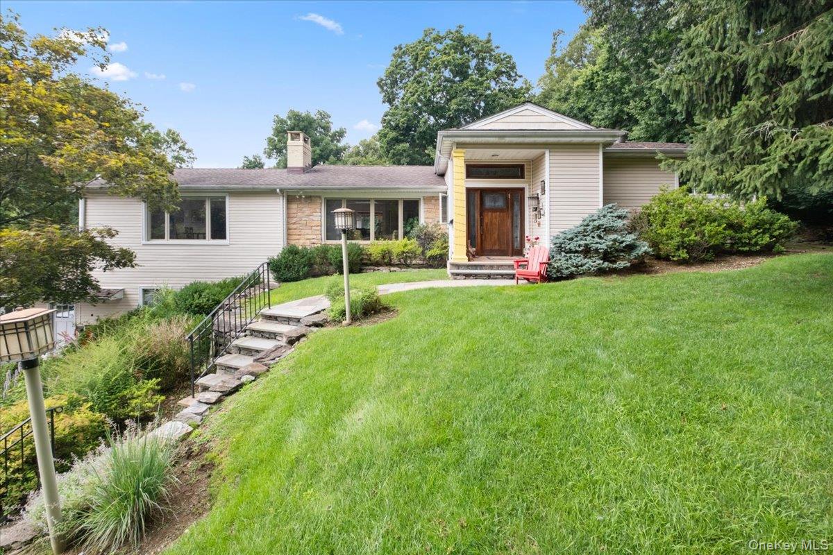 5 Agnes Circle Property Photo 4