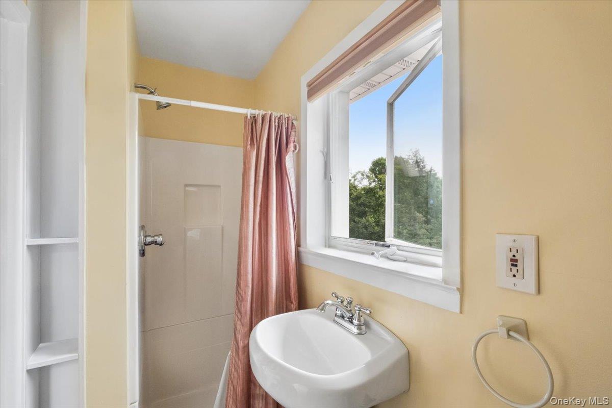 5 Agnes Circle Property Photo 20