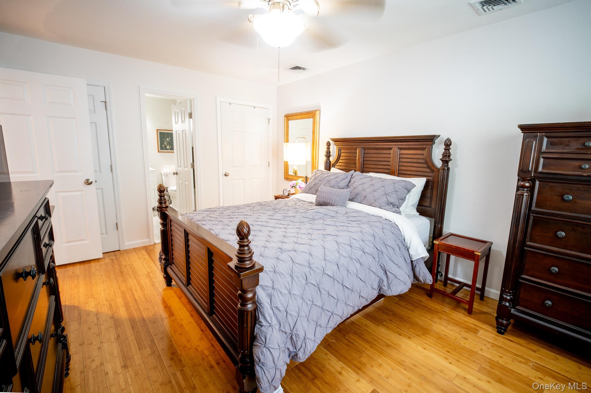 1539 Longfellow Avenue 3 Property Photo 6