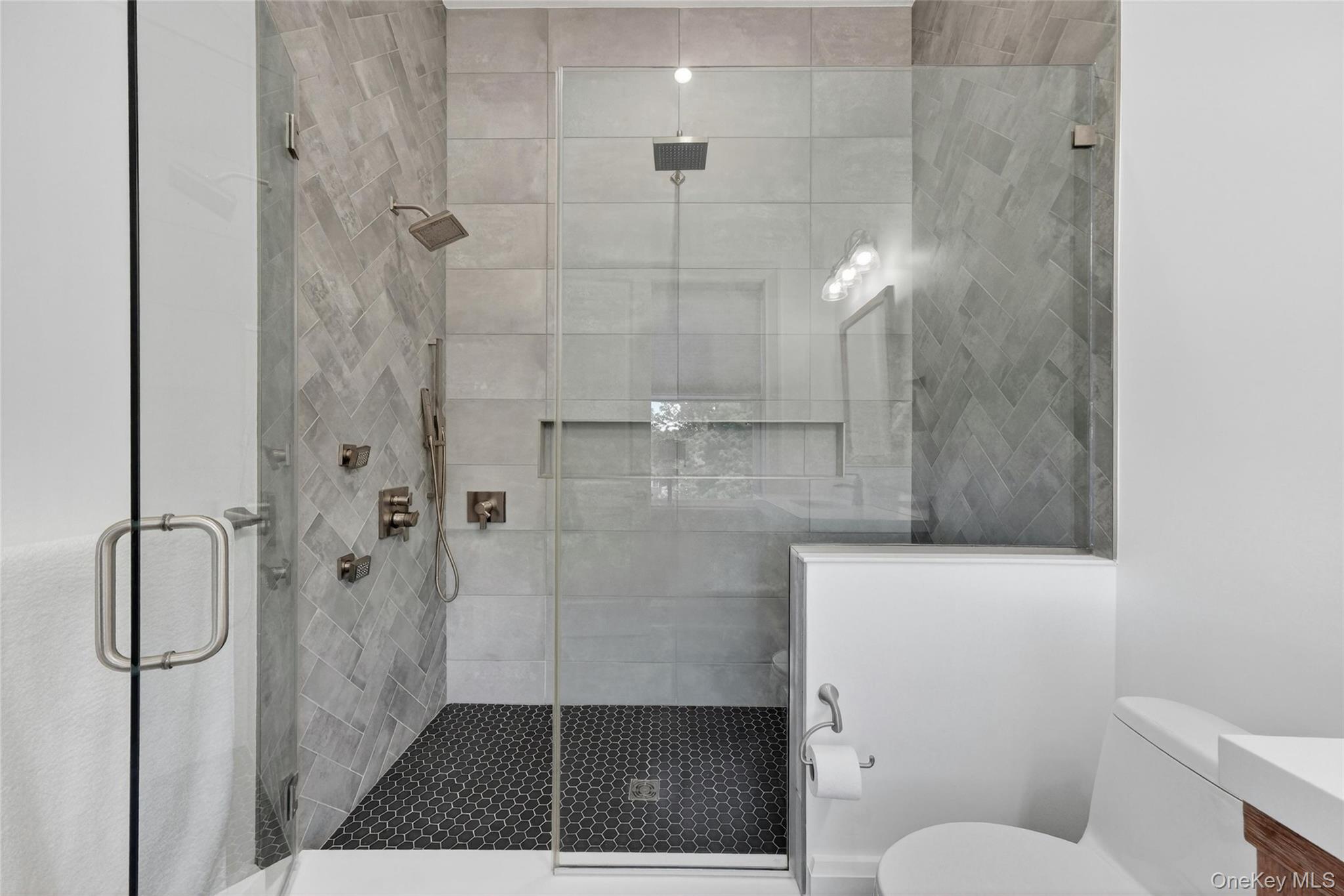 226 Main Street 402 Property Photo 27