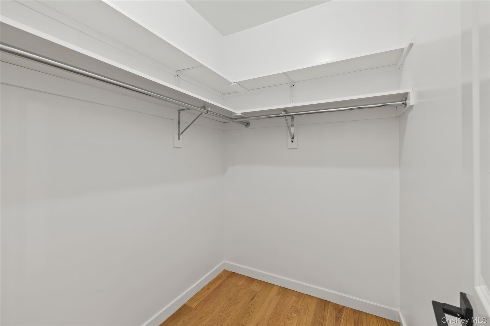 105 N Cole Avenue 111 Property Photo 19