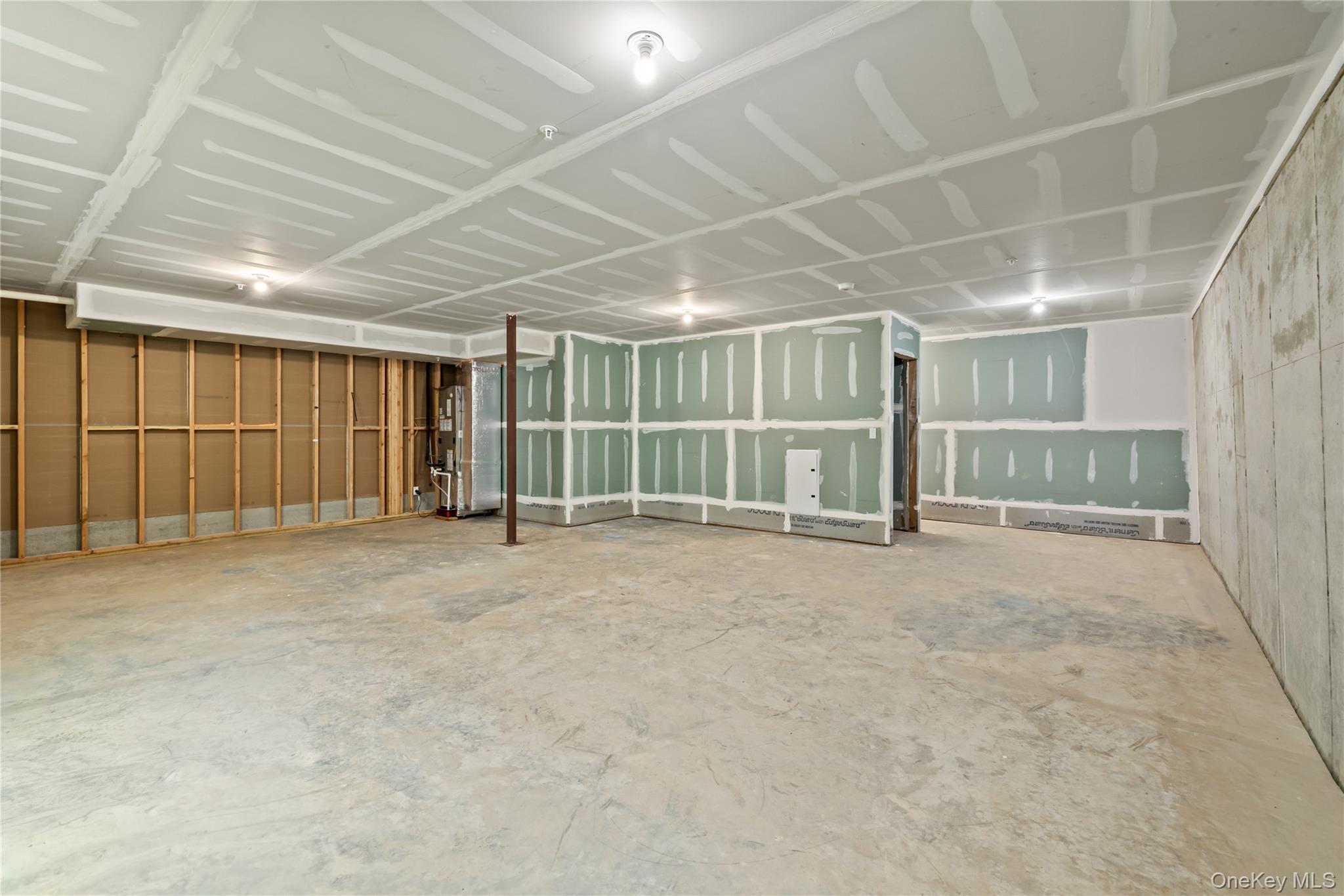 105 N Cole Avenue 111 Property Photo 23