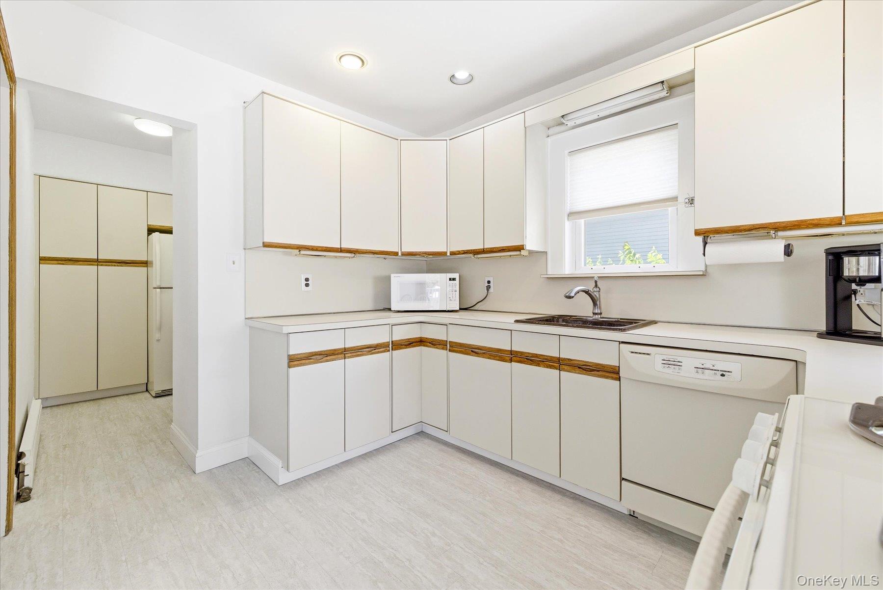 89 Lexington Avenue Property Photo 12