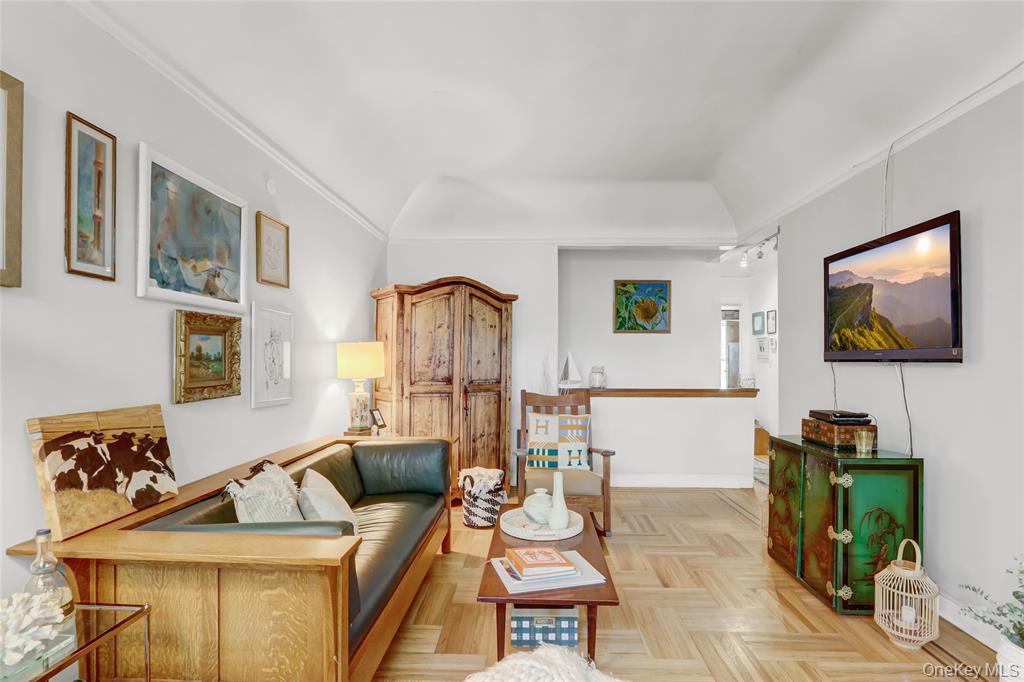 4409 Bedford Avenue Property Photo 3