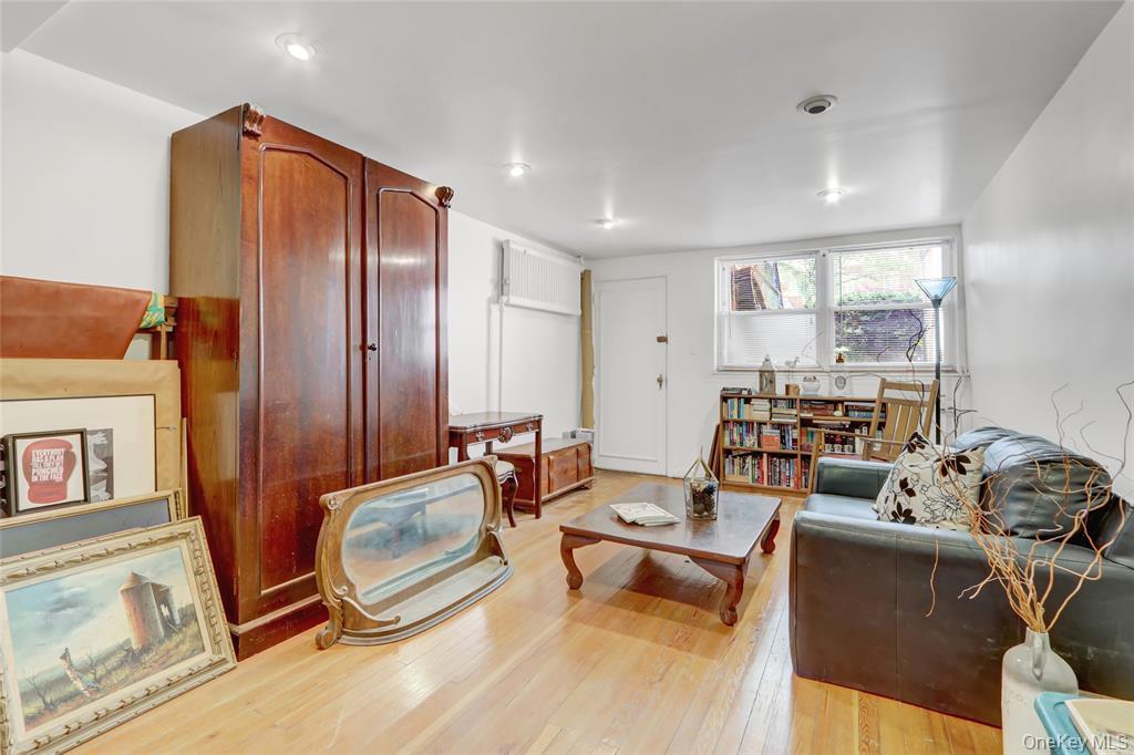 4409 Bedford Avenue Property Photo 11