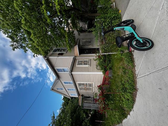 185-02 Baisley Boulevard Property Photo 2