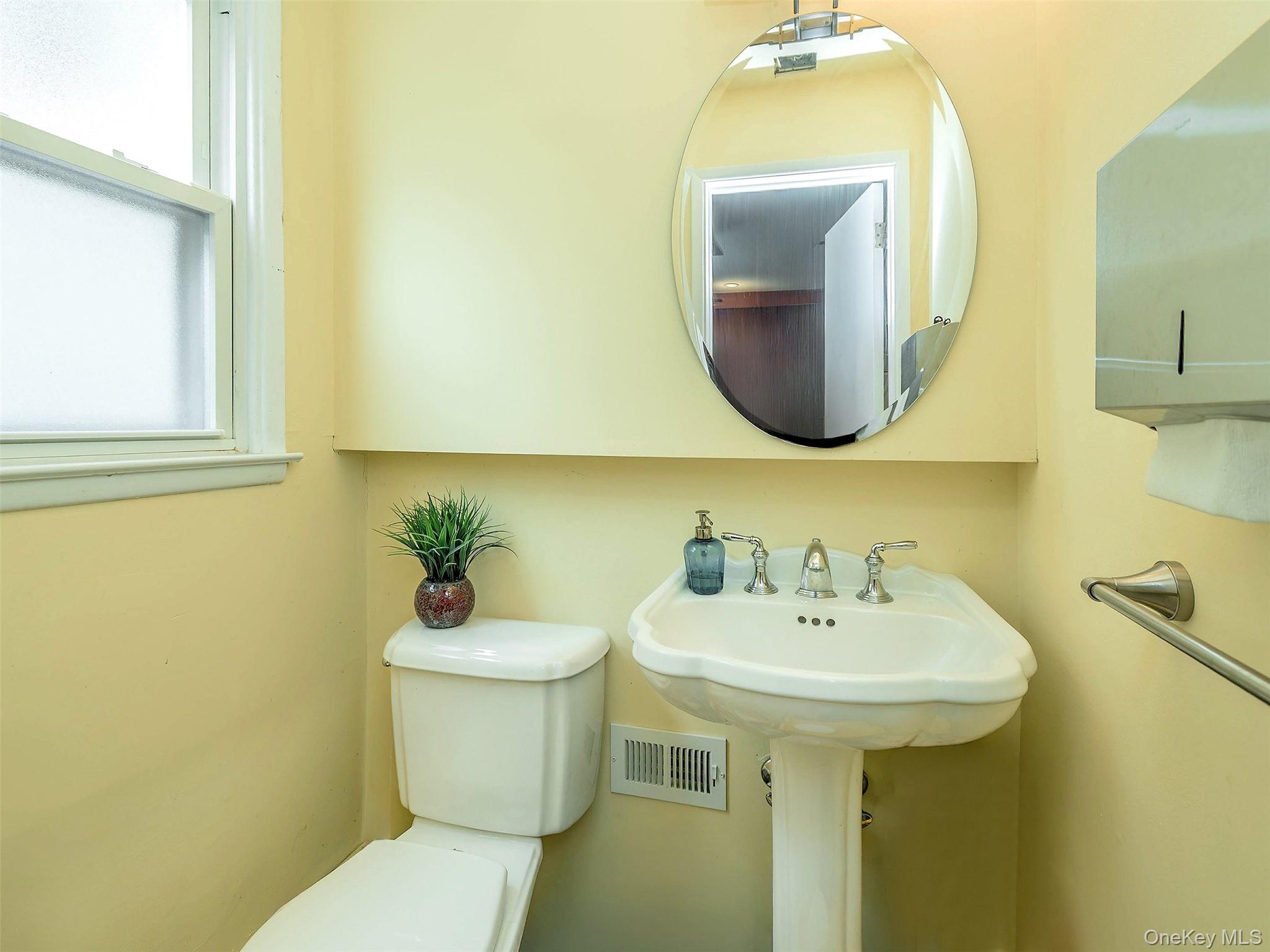 7 Cedar Lane Property Photo 25