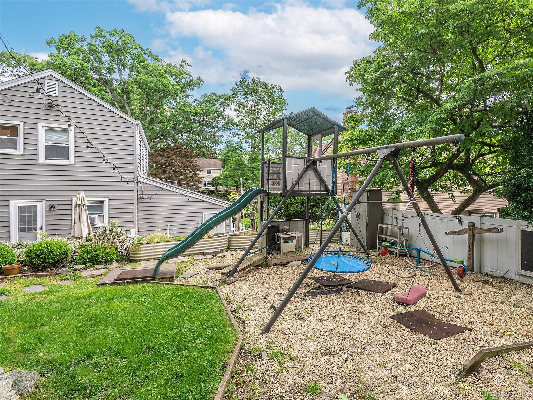 7 Cedar Lane Property Photo 32